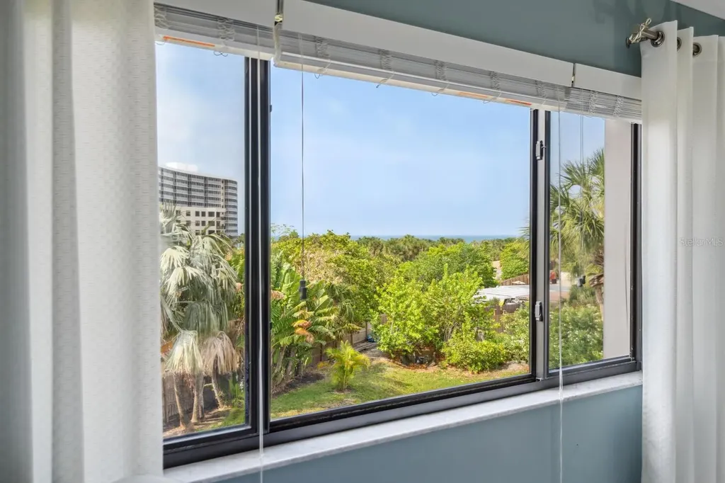 6236 Midnight Pass Road Sarasota FL 34242