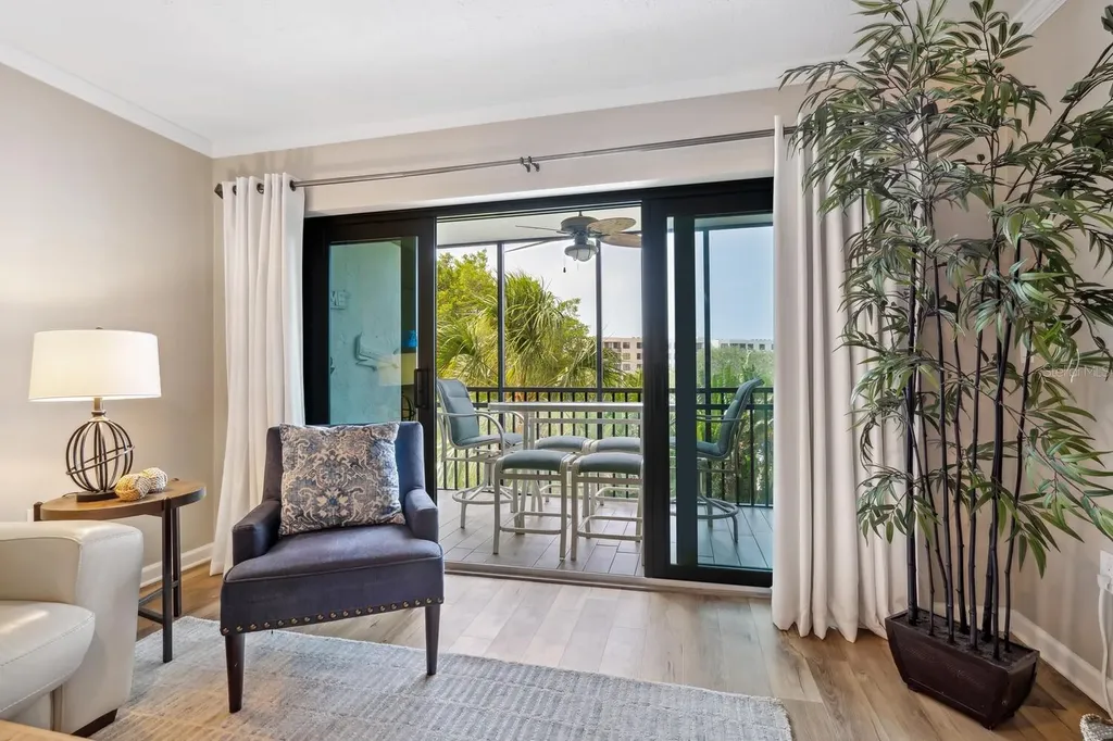 6236 Midnight Pass Road Sarasota FL 34242