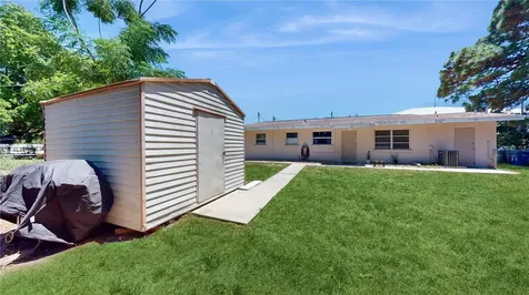 2435 Eugene Street Sarasota FL 34231