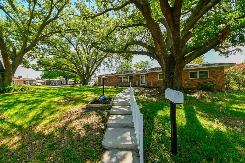 1726 Roanoke Avenue Lakeland FL 33803