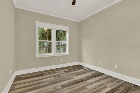 214 N 12th Street Leesburg FL 34748
