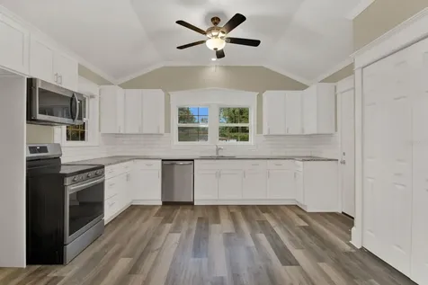 214 N 12th Street Leesburg FL 34748