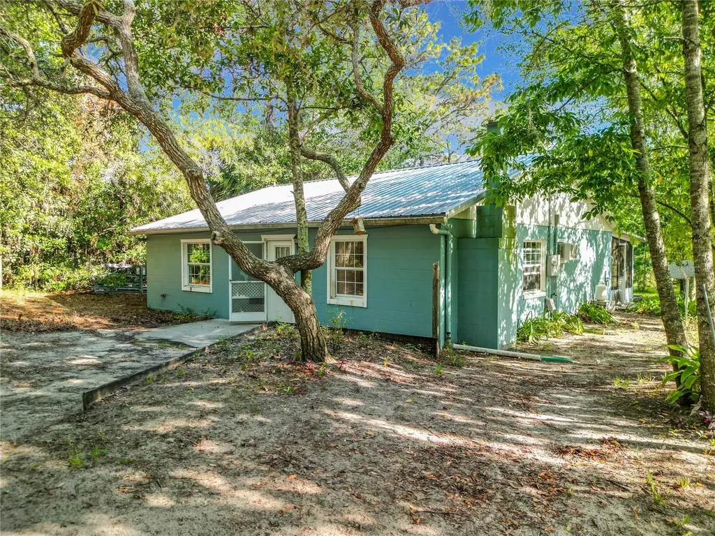 9151 Ostrom Way Weeki Wachee FL 34613