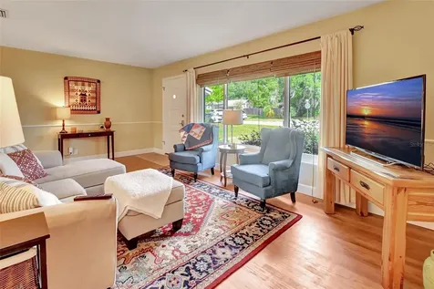 806 E Wisconsin Avenue Deland FL 32724