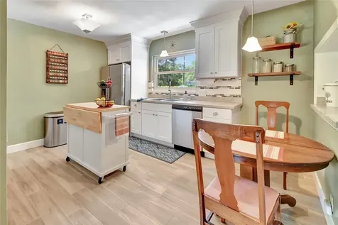 806 E Wisconsin Avenue Deland FL 32724