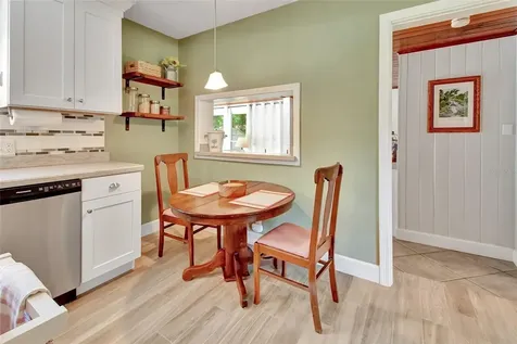806 E Wisconsin Avenue Deland FL 32724