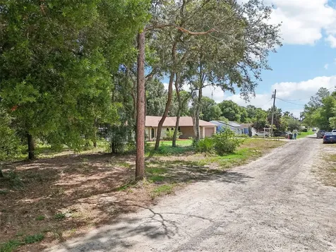 1075 Montrose Avenue Orange City FL 32763