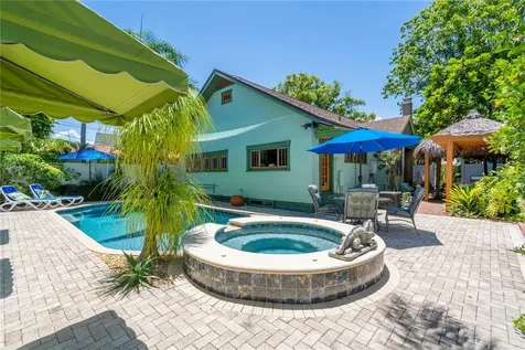 2837 7th Avenue N St Petersburg FL 33713