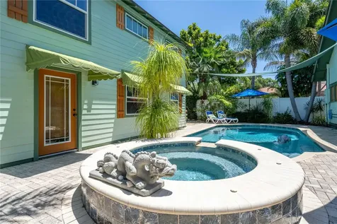 2837 7th Avenue N St Petersburg FL 33713