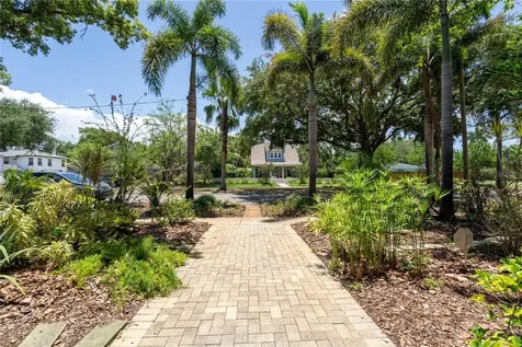 2837 7th Avenue N St Petersburg FL 33713