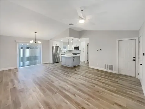 126 Meriwood Drive Kissimmee FL 34743