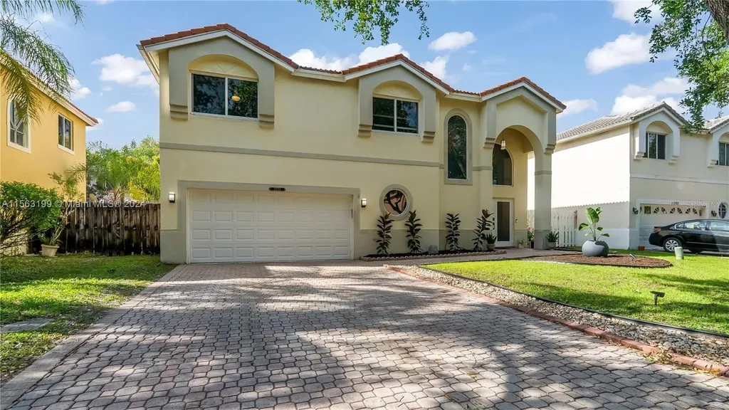 11272 Roundelay Road Hollywood FL 33026