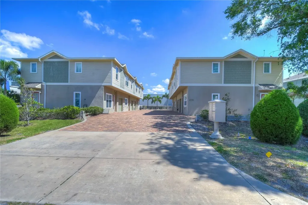 3715 W Bay Avenue Tampa FL 33611