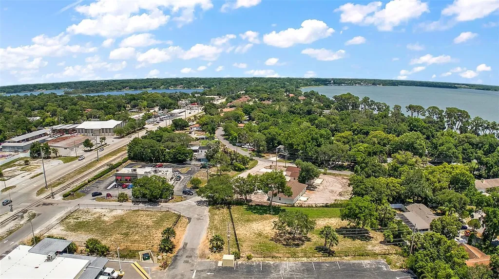 Gordon Lane Mount Dora FL 32757