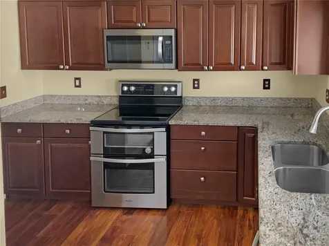 1225 Blufield Avenue Brandon FL 33511