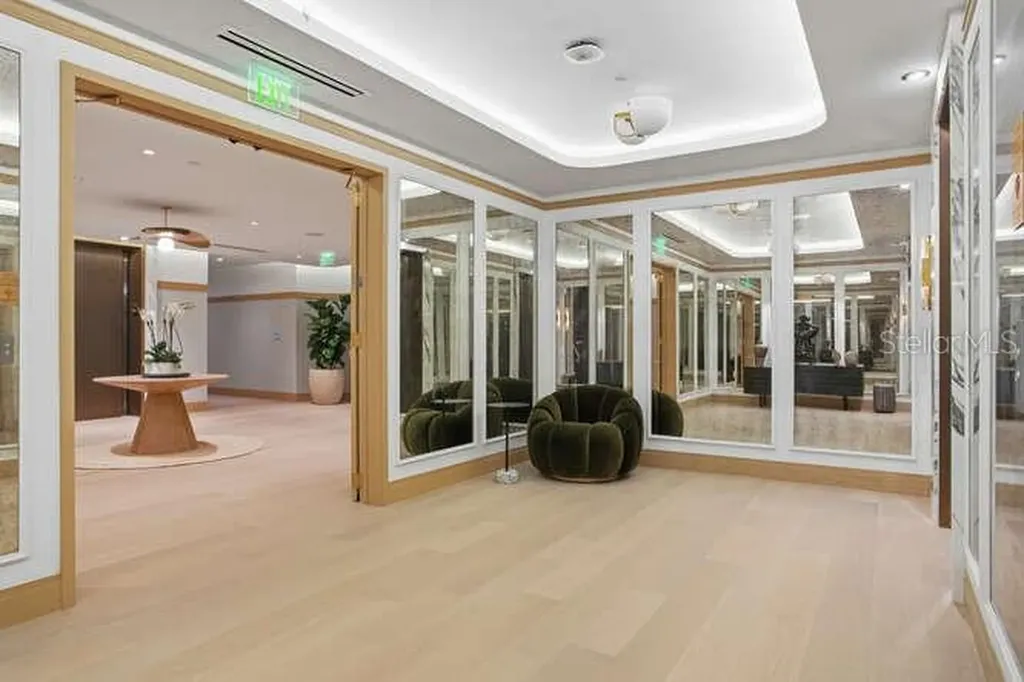 3015 S Ysabella Avenue Tampa FL 33629