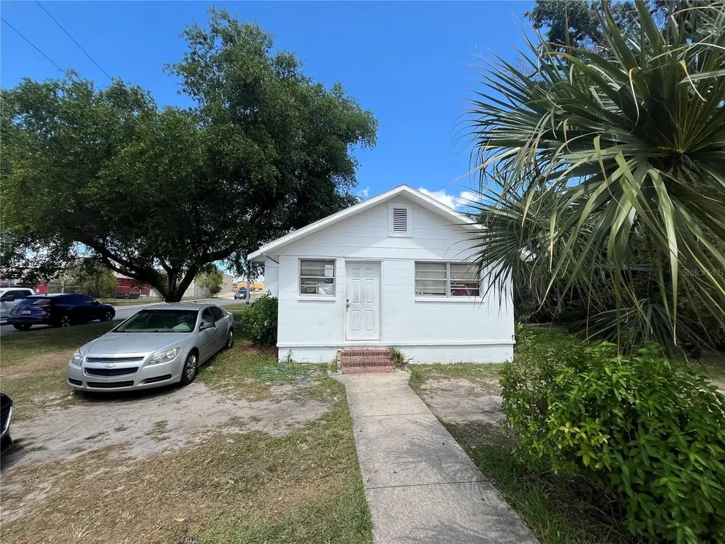 921 N Lincoln Avenue Lakeland FL 33815