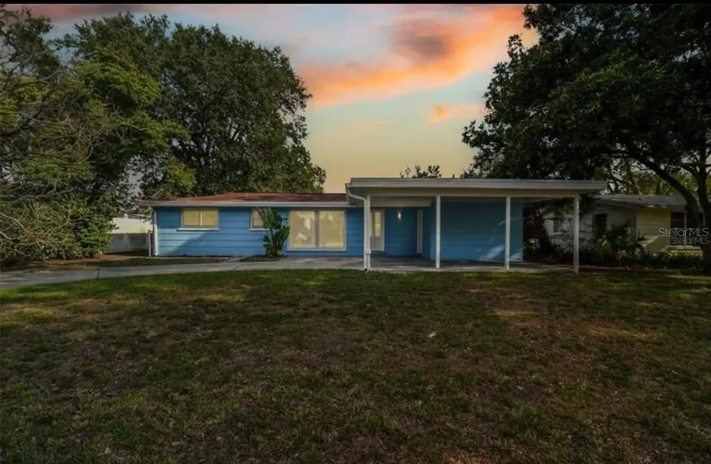 10111 Alambra Avenue Tampa FL 33619