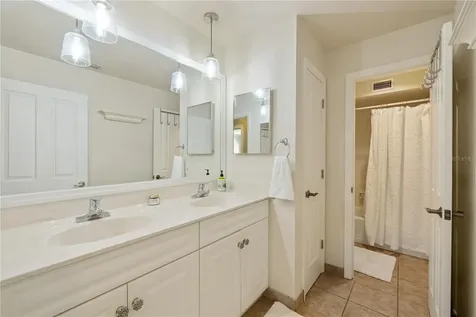 10910 NW 9th Place Gainesville FL 32606