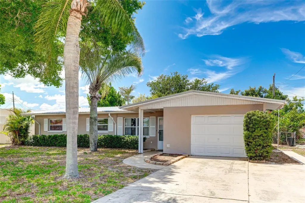 2901 23rd Avenue W Bradenton FL 34205