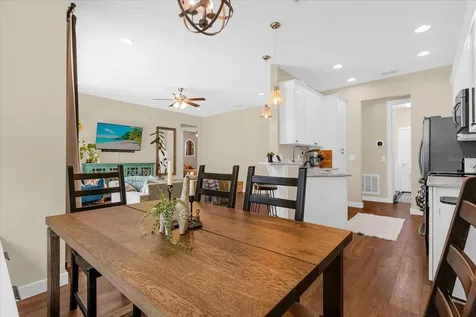 3612 E Esther Street Orlando FL 32812