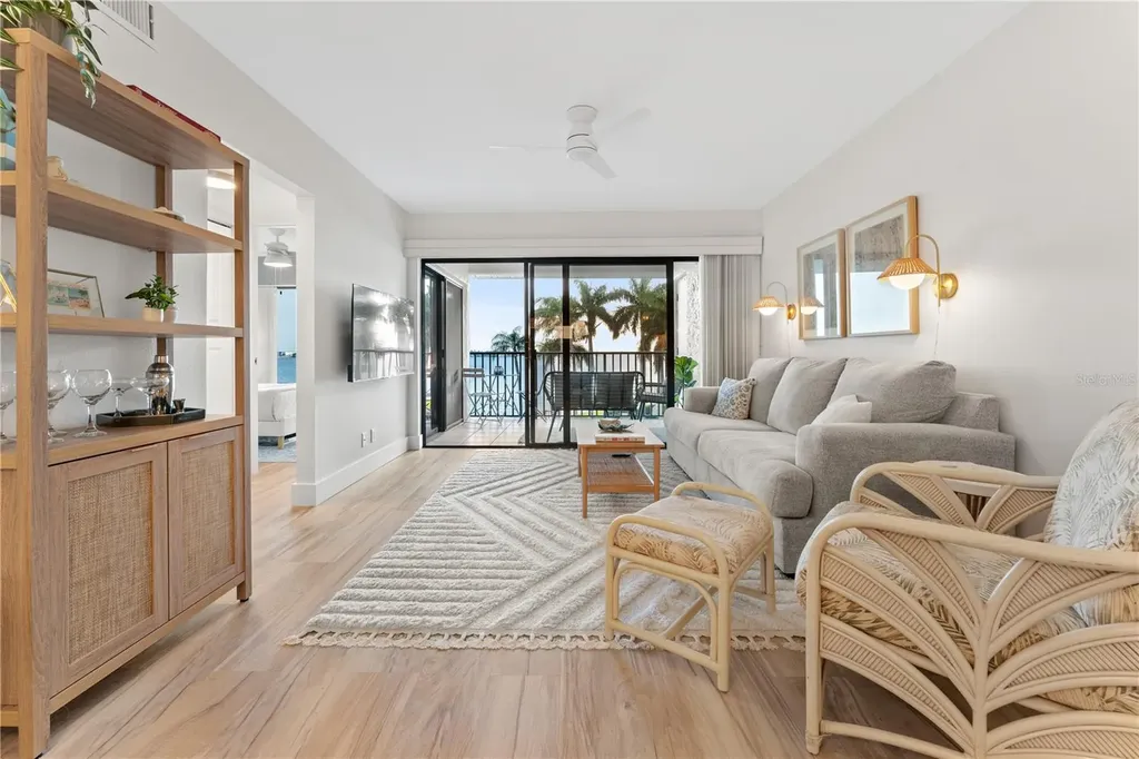 6287 Bahia Del Mar Circle St Petersburg FL 33715