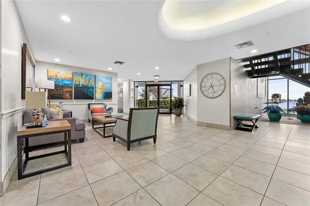6287 Bahia Del Mar Circle St Petersburg FL 33715
