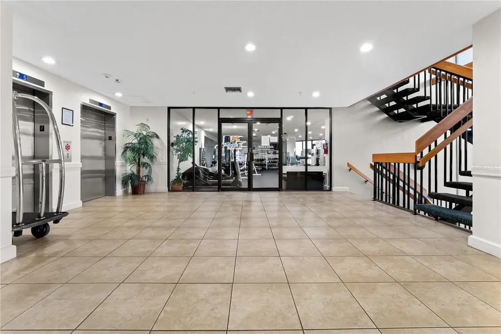 6287 Bahia Del Mar Circle St Petersburg FL 33715