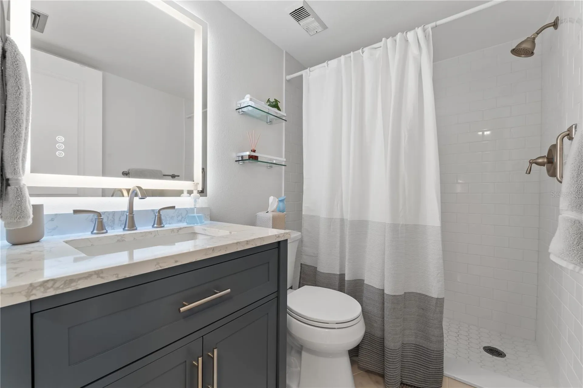6287 Bahia Del Mar Circle St Petersburg FL 33715