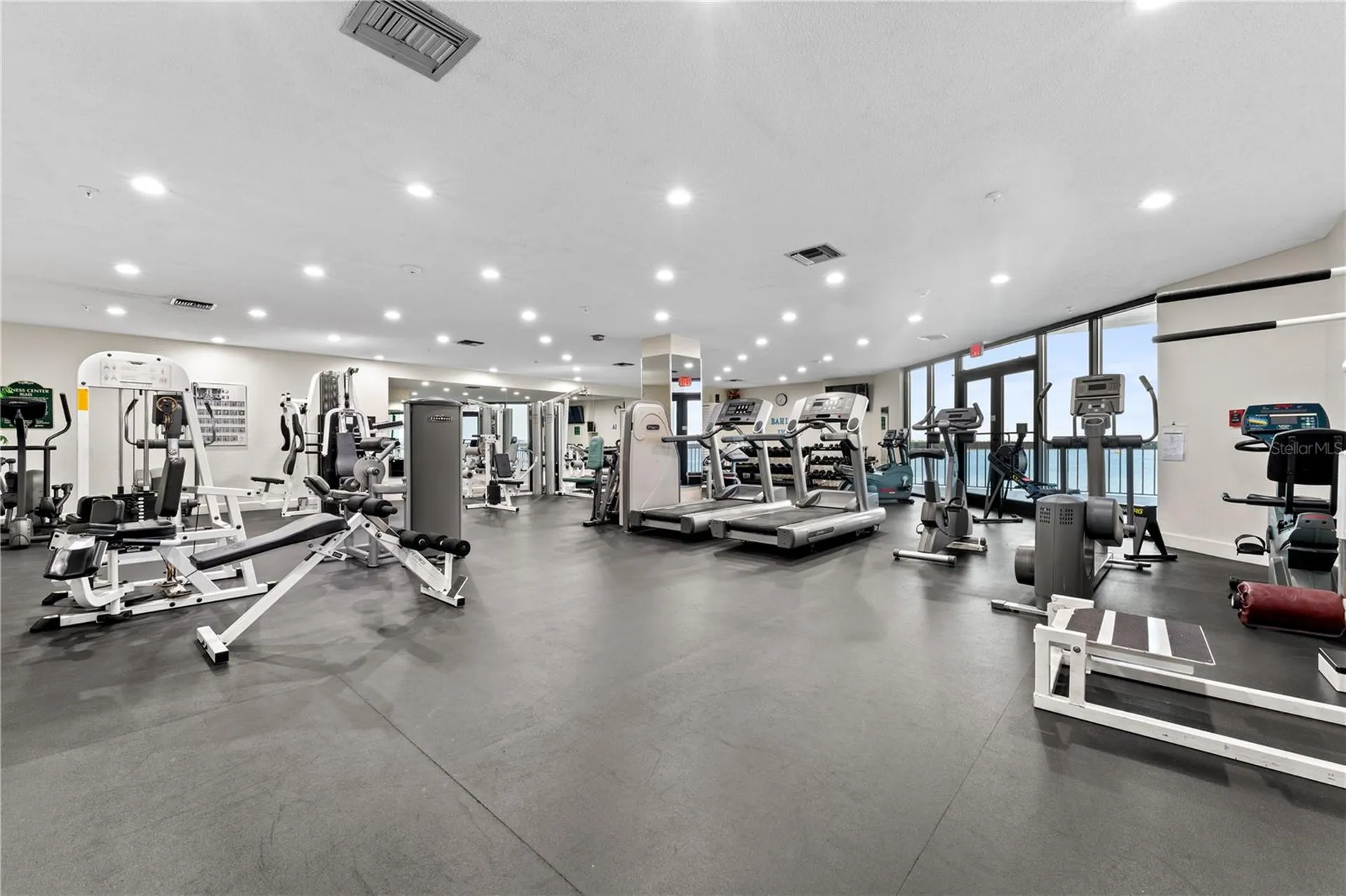 6287 Bahia Del Mar Circle St Petersburg FL 33715