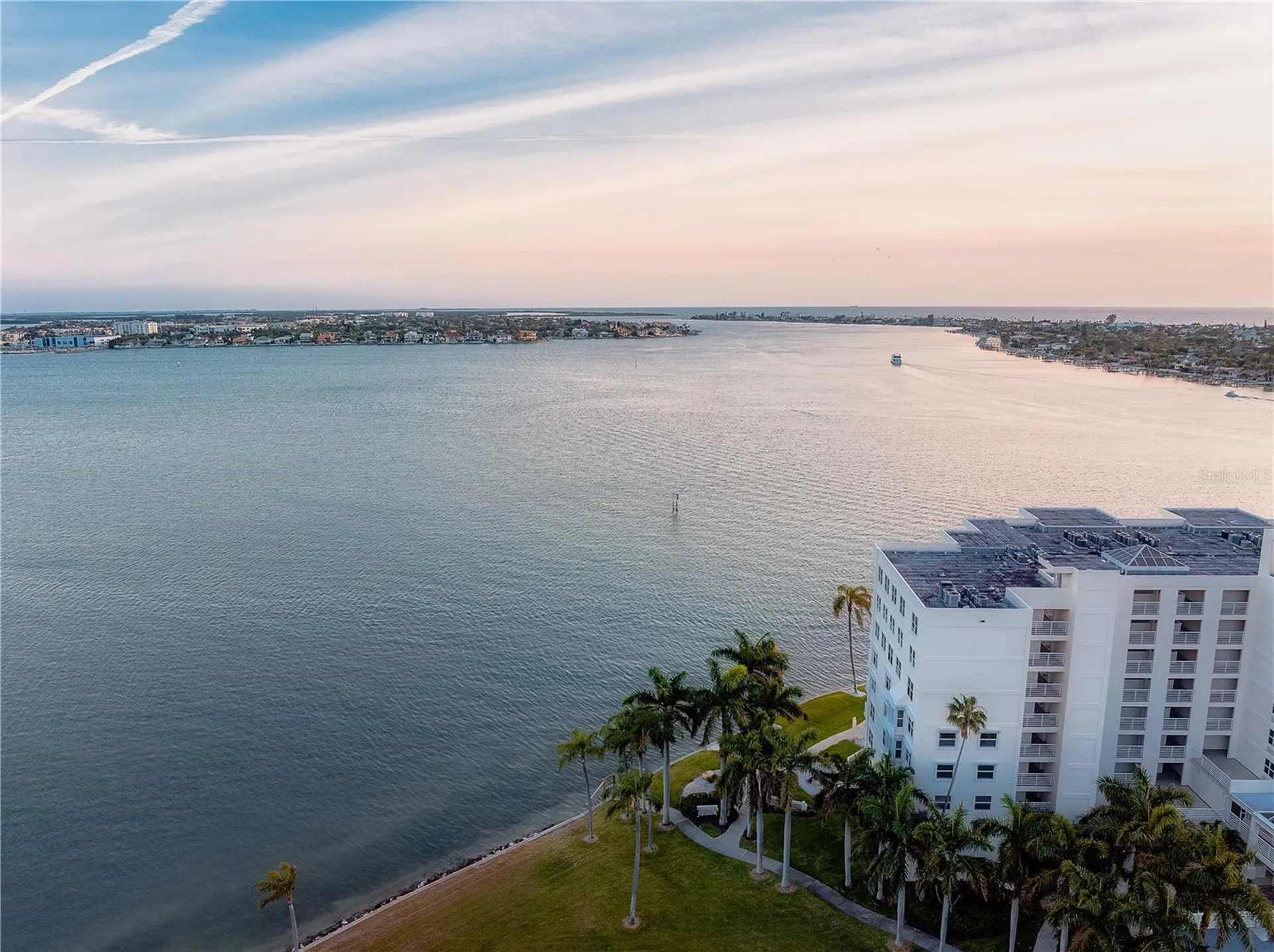 6287 Bahia Del Mar Circle St Petersburg FL 33715