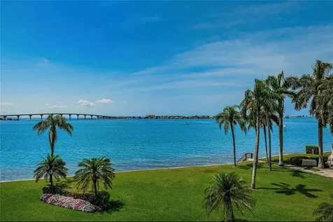 6287 Bahia Del Mar Circle St Petersburg FL 33715