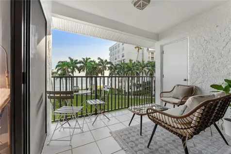 6287 Bahia Del Mar Circle St Petersburg FL 33715