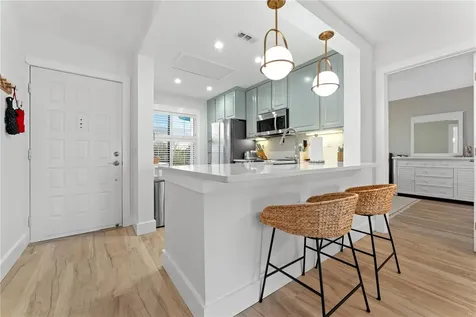 6287 Bahia Del Mar Circle St Petersburg FL 33715