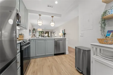 6287 Bahia Del Mar Circle St Petersburg FL 33715