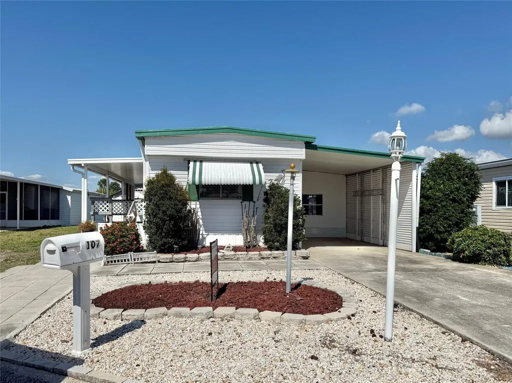 107 E Saint Johns Way Apollo Beach FL 33572