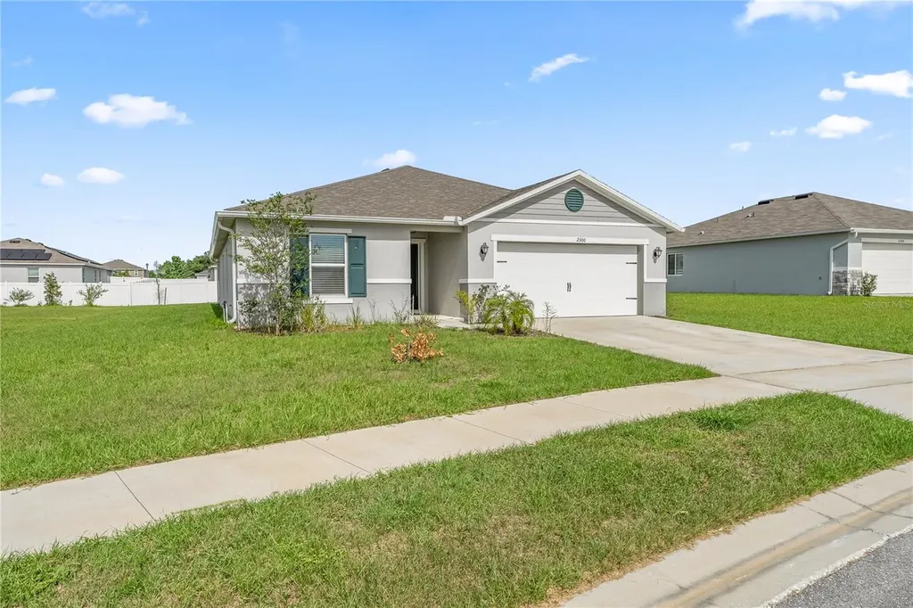 2300 Crossandra Street Mascotte FL 34753