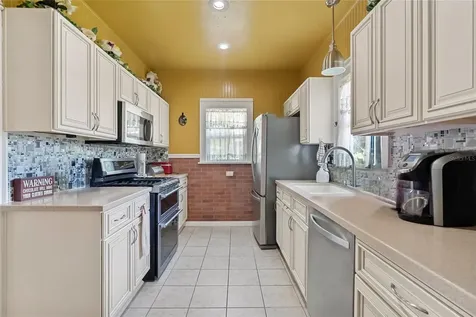 2207 Avenue F NW Winter Haven FL 33880