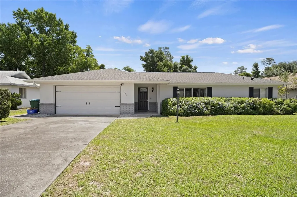 1023 Hemingway Drive Deltona FL 32725
