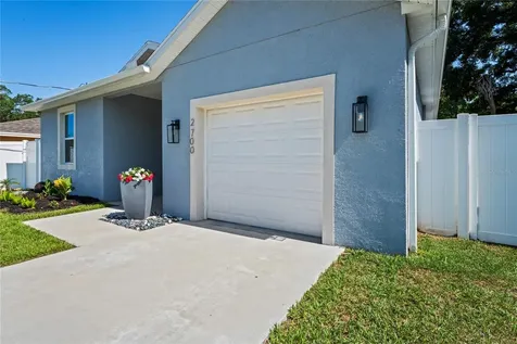 2700 E North Bay Street Tampa FL 33610