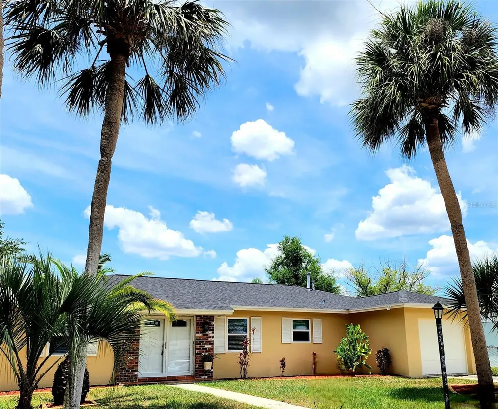 2212 Austin Avenue Deltona FL 32738