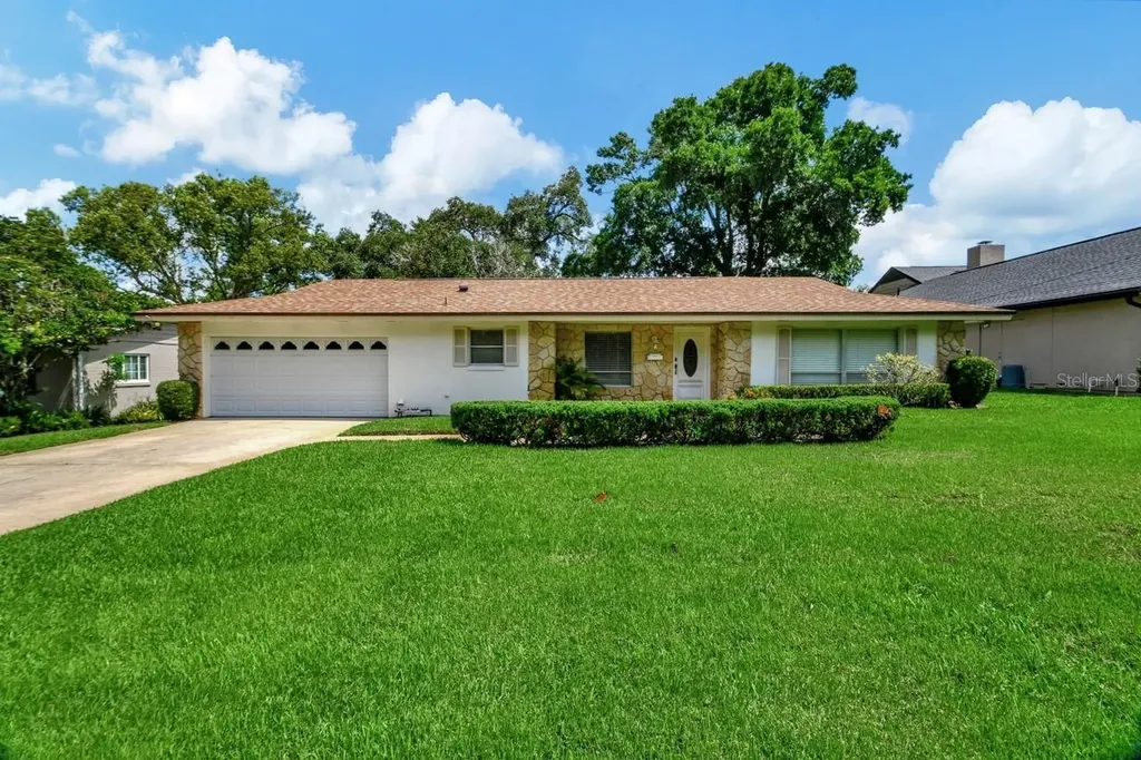 1809 Antigua Drive Orlando FL 32806