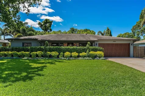 6468 27th Avenue N St Petersburg FL 33710
