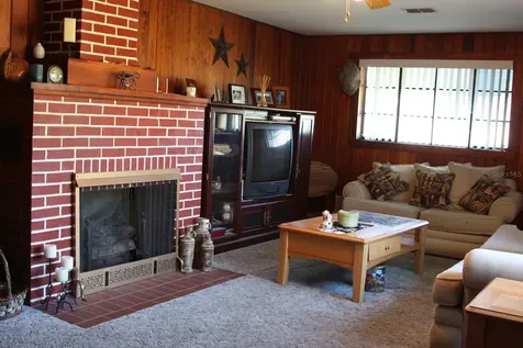 16530 Orange Avenue Umatilla FL 32784