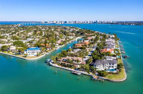 470 E Royal Flamingo Drive Sarasota FL 34236