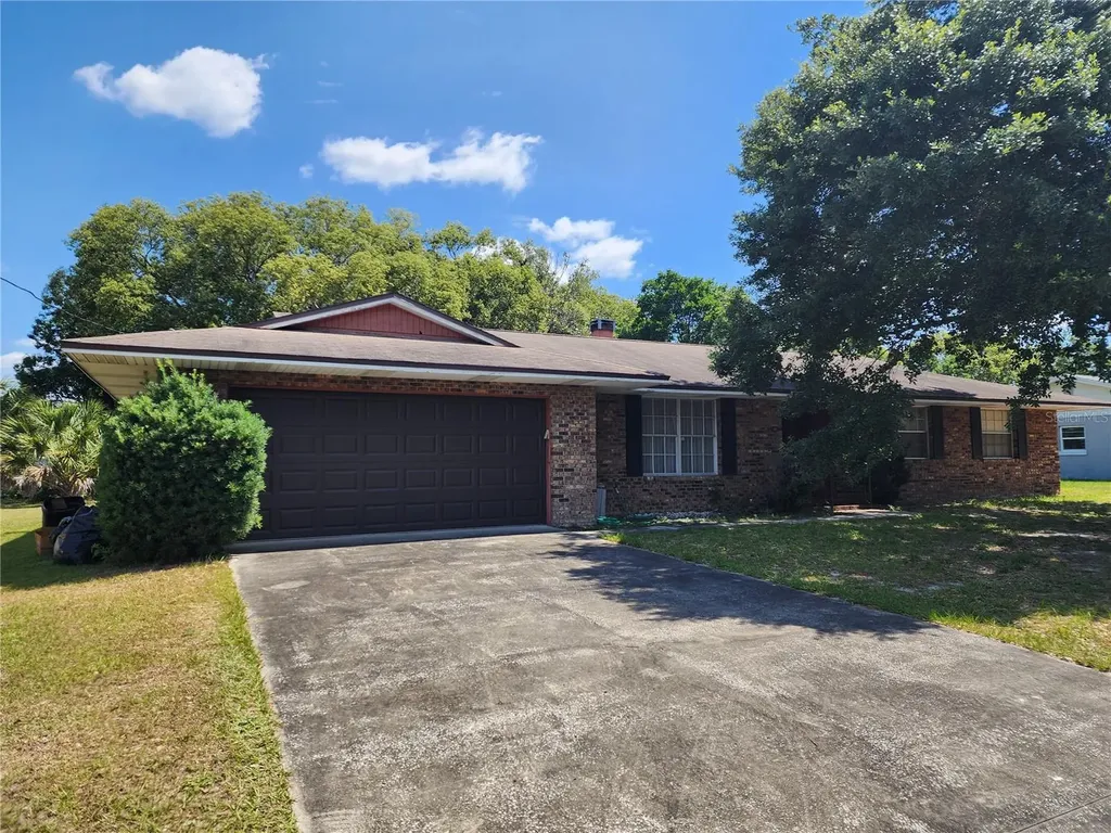 42 W Highbanks Road Debary FL 32713