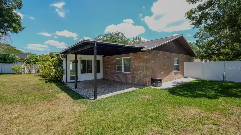 1702 Blind Pond Avenue Lutz FL 33549
