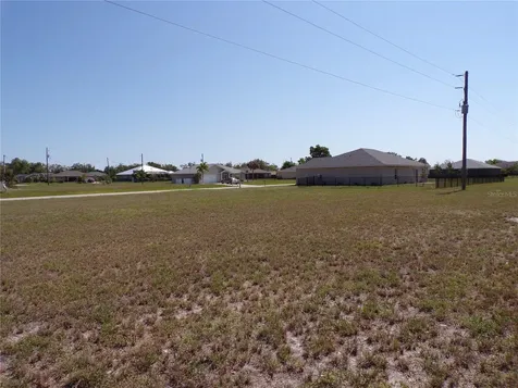 25051 Doredo Drive Punta Gorda FL 33955