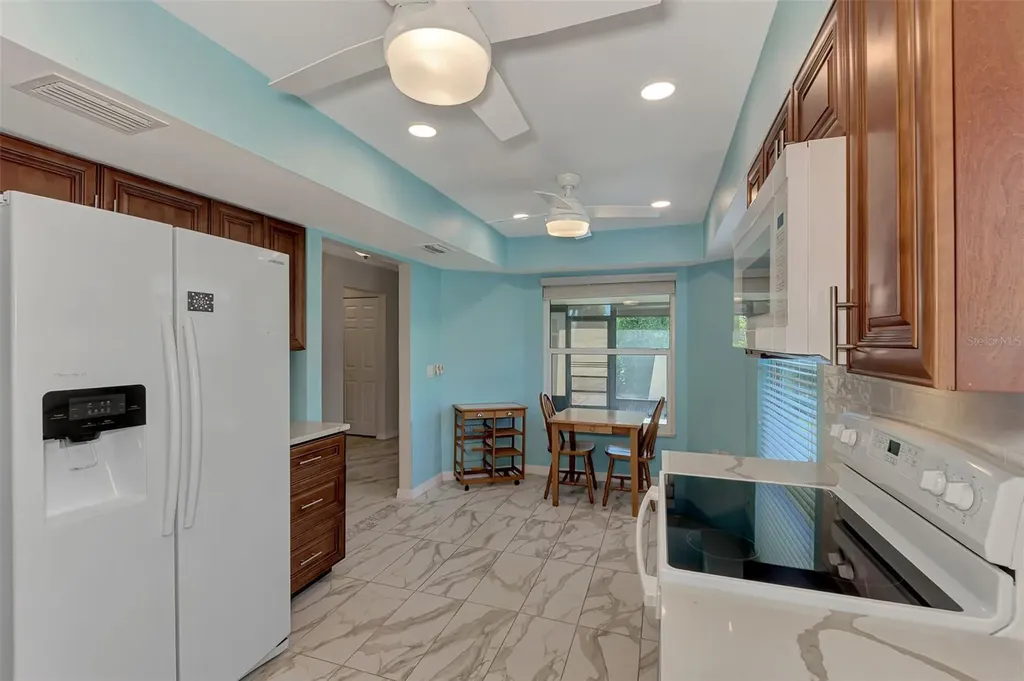 570 Foxwood Boulevard Englewood FL 34223