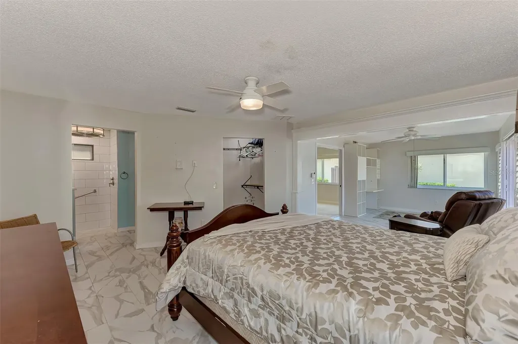 570 Foxwood Boulevard Englewood FL 34223